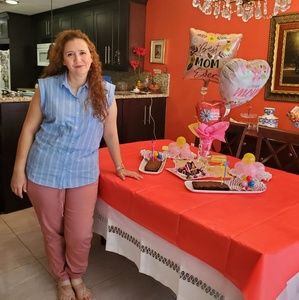 Meet your Posher, Isabel